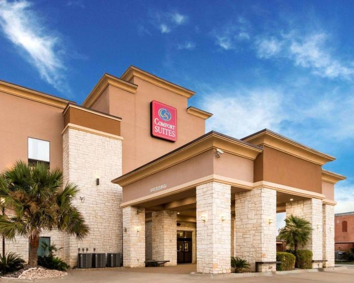 Baymont By Wyndham Jewett,Huntsville>>Fairfield,3 star