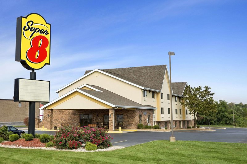 Super 8 By Wyndham Alton