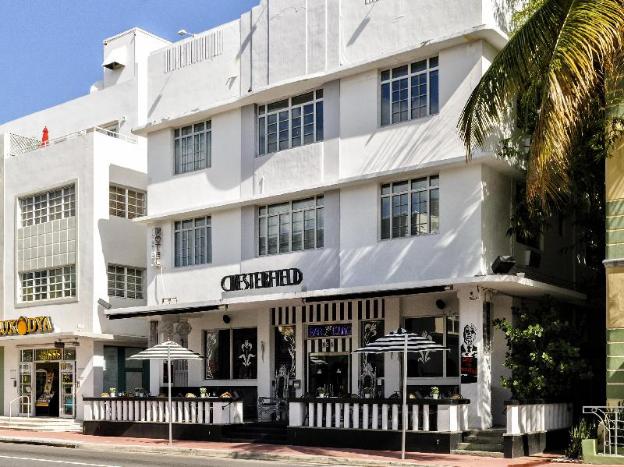 chesterfield hotel and suites