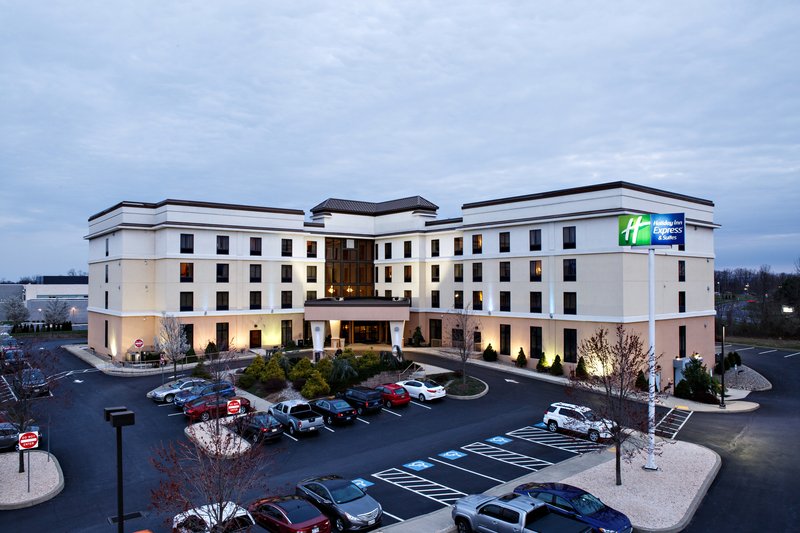 Holiday Inn Express Hotel & Suites Harrisburg West