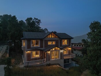 Himvan By Akama Stays,,2 star