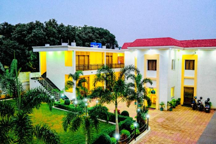 Mangalam Inn,,5 star