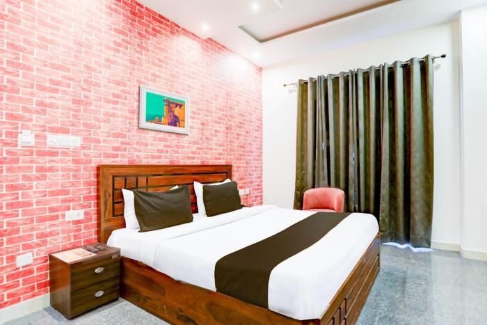 Hotel Aastha Shree Dham,Kanpur Road,2 star