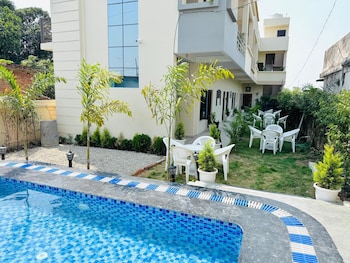 Corbett Hideaway Dada 'S,,2 star