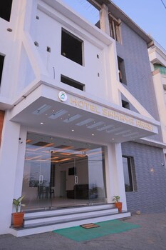 Hotel Sahaya Arasi,,2 star