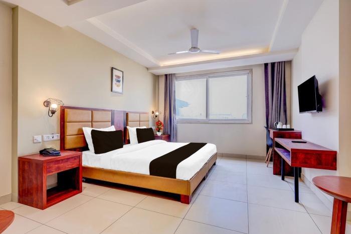 Super Townhouse Oak Sector 39 Medanta,,4 star