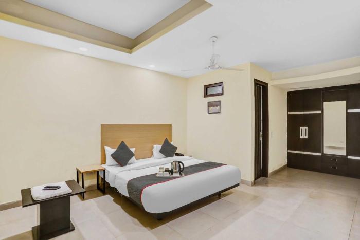 Super Townhouse Patparganj Near Max Super Speciality Hospital,Ip Extension,3 star