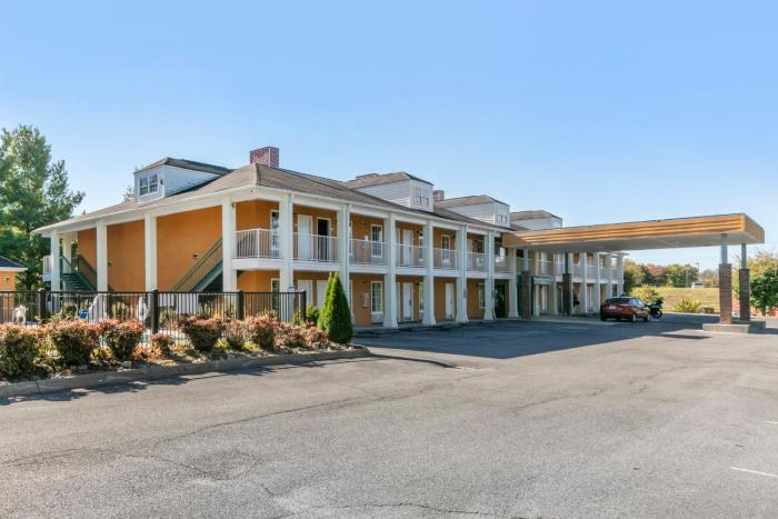 Quality Inn Johnson City I-26 Exit 17,Johnson City>>Crouch Crossroad,2.5 star