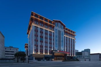 Hilton Garden Inn Shannan Gesang Road,,4 star