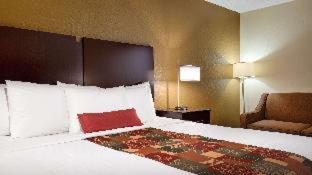 Spark By Hilton Williamsburg Historic Area,,3 star