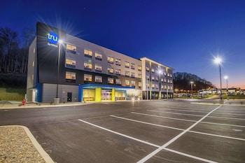 tru by hilton west bristol