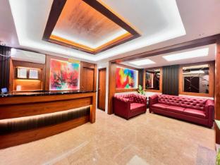 Ruby Park,10 Ruby Park Mansion,  Artillery Rd, Ulsoor, Bangalore,3 star