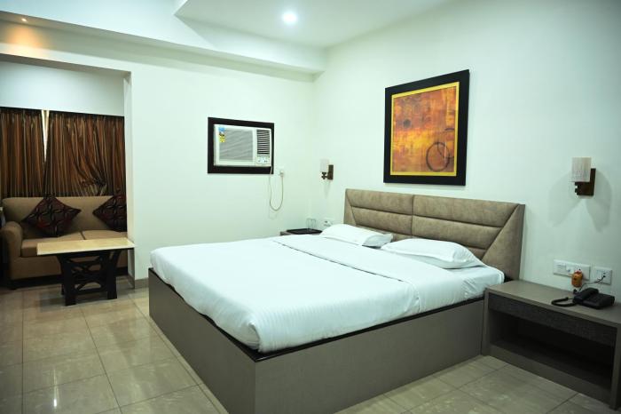 Elgin Suites,Bhowanipore,3 star