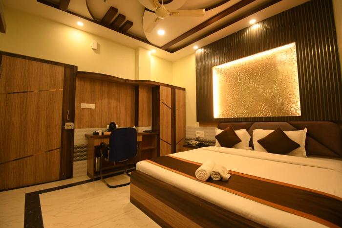 Hotel Adhunik,,3 star