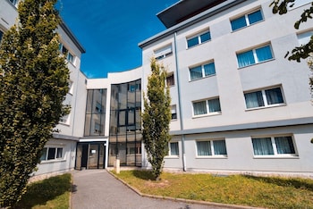 Comfort Aparthotel Les Hauts D'annecy,,3 star