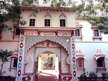 Palkiya Haveli - A Heritage Home