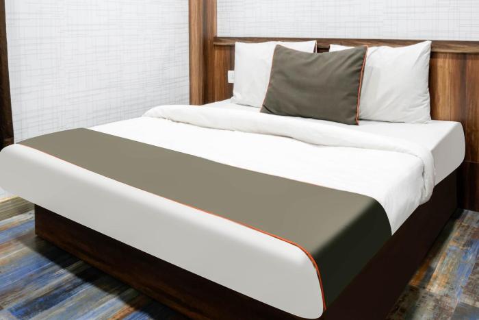 super collection o hotel day and night