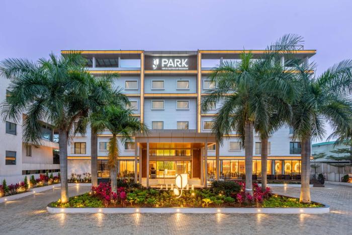 Park Inn & Suites By Radisson Bengaluru Yelahanka,,4 star