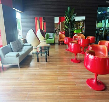 capital o 75514 vasidtee city hotel