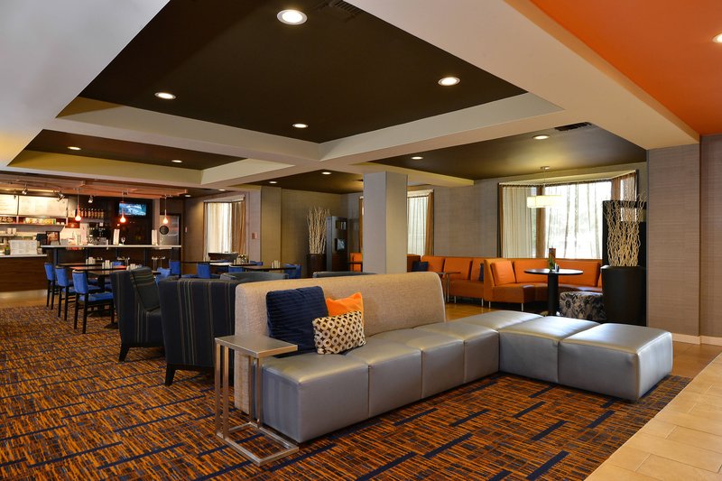 Courtyard By Marriott Bentonville