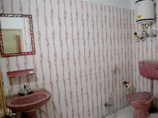 Hotel Royal Garden,,3 star