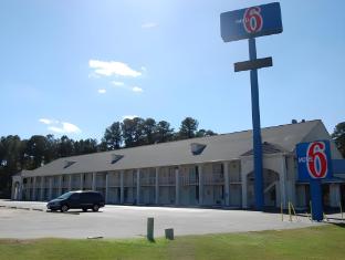 Days Inn By Wyndham Hardeeville Near Hilton Head,,2 star