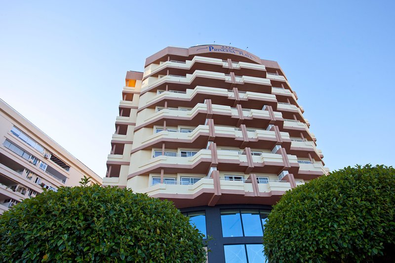 apartamentos princesa playa
