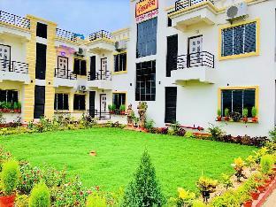 Binodini Hotel & Restaurant,,3 star