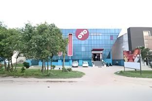 Center Point,,2 star