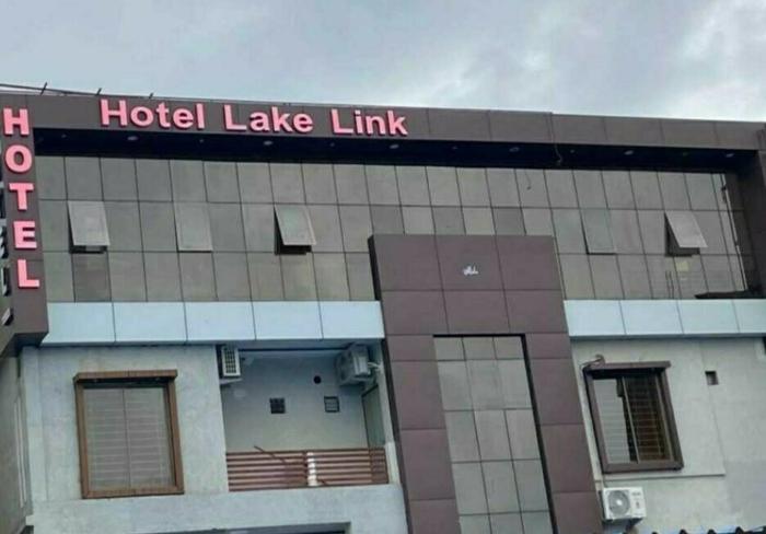 Hotel O Lake Link,,3 star