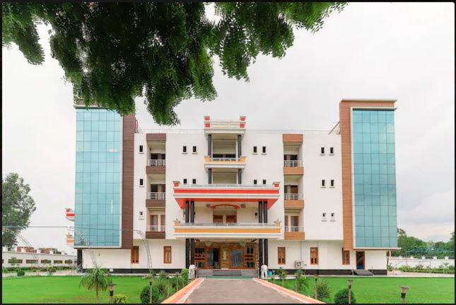 Surja Resort,,1 star