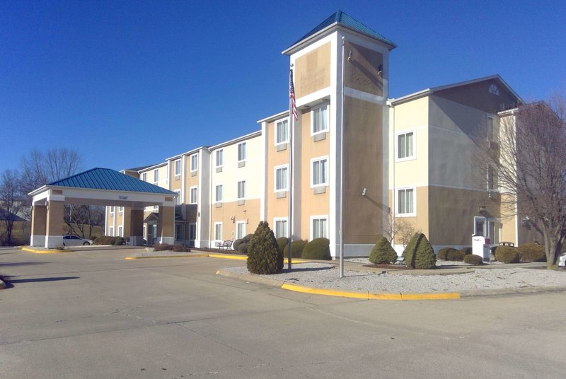 Baymont By Wyndham Kirksville University Area,Kirksville>>Adair,2.5 star
