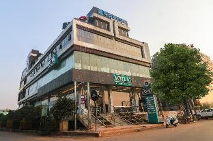 Hotel Landmark Square,,2 star