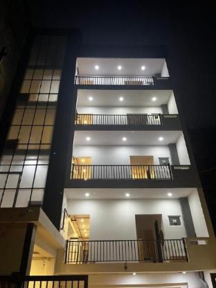 Roomquet Comfort Inn,,2 star