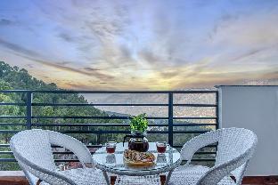 Kasauli Hill Crest Luxury 2 Bhk Valley View,,5 star