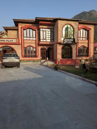 hotel johns palace