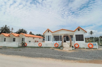 Coastal Bay Dungun Staycation,,3 star