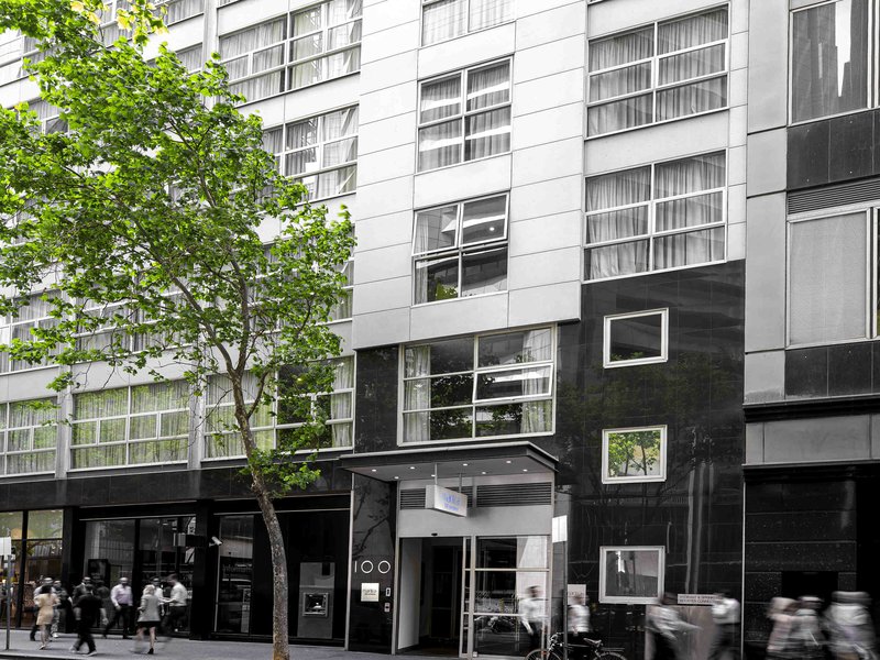 Mantra 100 Exhibition Melbourne,South Melbourne>>Melbourne,4 star