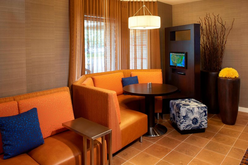 Courtyard By Marriott Cleveland Airport South,Brunswick>>Brook Park,3 star