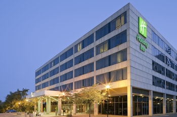 Holiday Inn Milton Keynes - Central By Ihg,In Milton Keynes (Central Milton Keynes),4 star