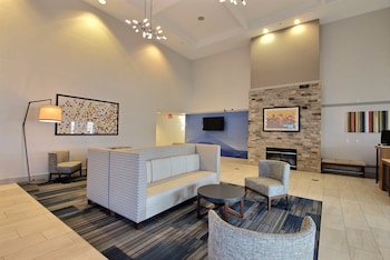 Holiday Inn Express Hotel & Suites Milwaukee Airport By Ihg,Wisconsin>>Milwaukee,3 star
