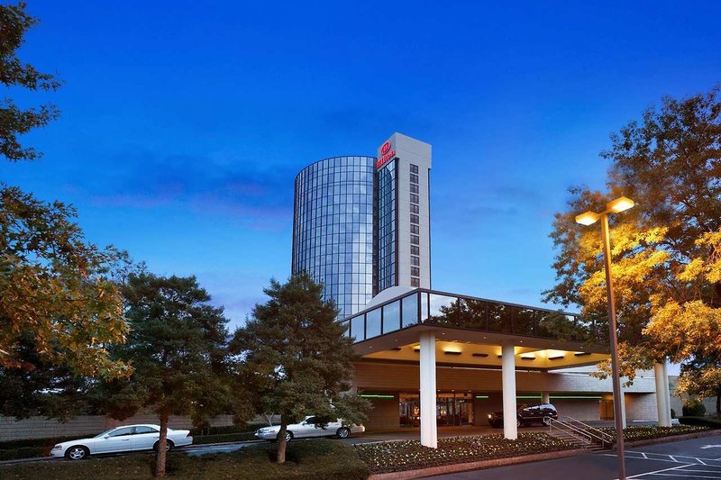 Hilton Memphis,Downtown Memphis>>Cordova,3.5 star