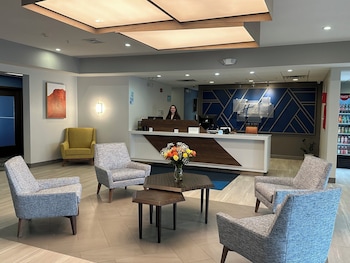 Holiday Inn Express & Suites Meriden By Ihg,Hartford>>Berlin,3 star