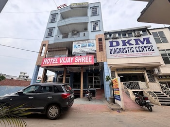 Hotel Vijay Shree,,3 star