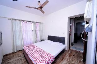 Classy 1 Bhk, Near Viviana Mall With Parking,,2 star