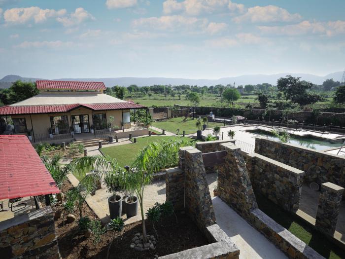 Meladin Sariska,,5 star