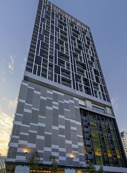 Chambers Residence, Sunway Putra Mall,,4 star