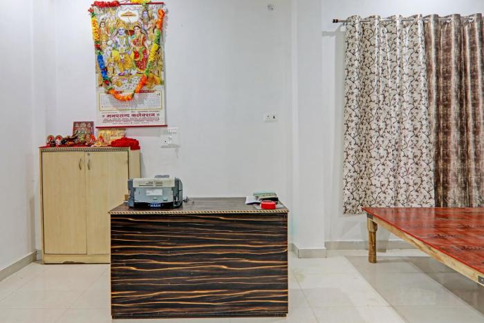 Hotel O Shri Krishna Banquet Hall,,4 star