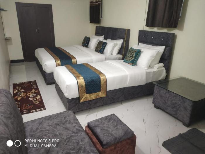Hotel Kumkum Chhaya,,5 star