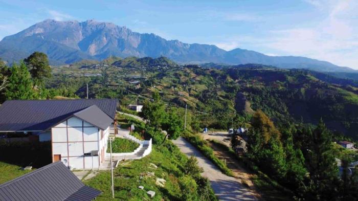 The Hill Kinabalu,,3 star